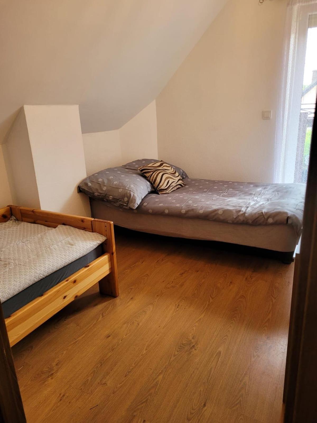 Dom Wakacyjny Merlin Nad Jeziorem Jodlow Slawa Radzyn Esterno foto