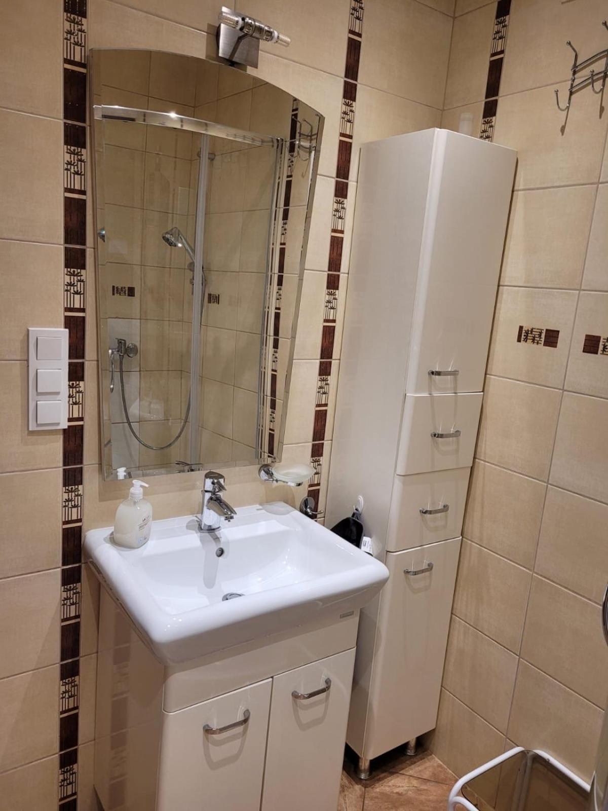 Dom Wakacyjny Merlin Nad Jeziorem Jodlow Slawa Radzyn Esterno foto